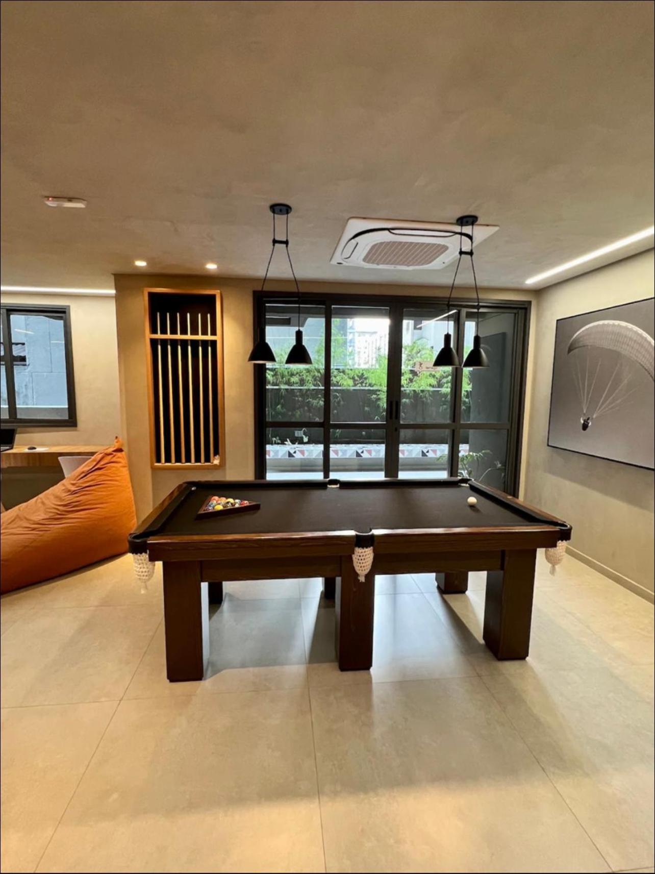 Studio Bem Localizado / Prox Estacao Trianon * Sao Paulo