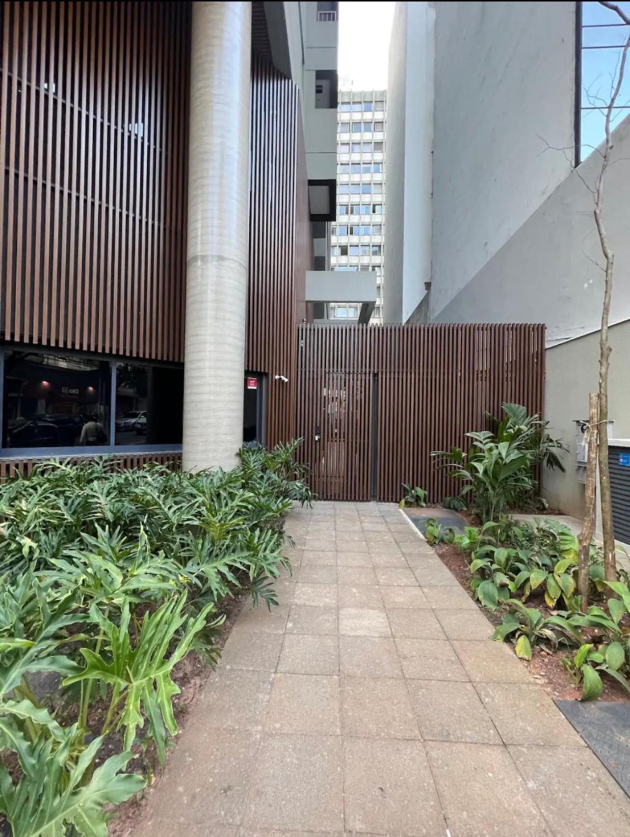 Studio Bem Localizado / Prox Estacao Trianon São Paulo